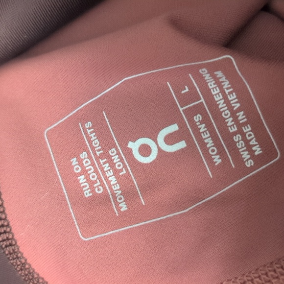 ON Movement Tight Long - Picture 4 of 4